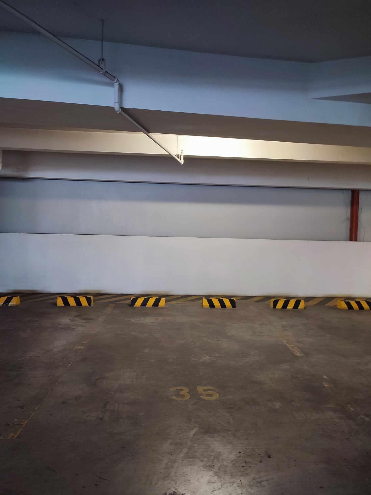 Condominium-Parking Slot