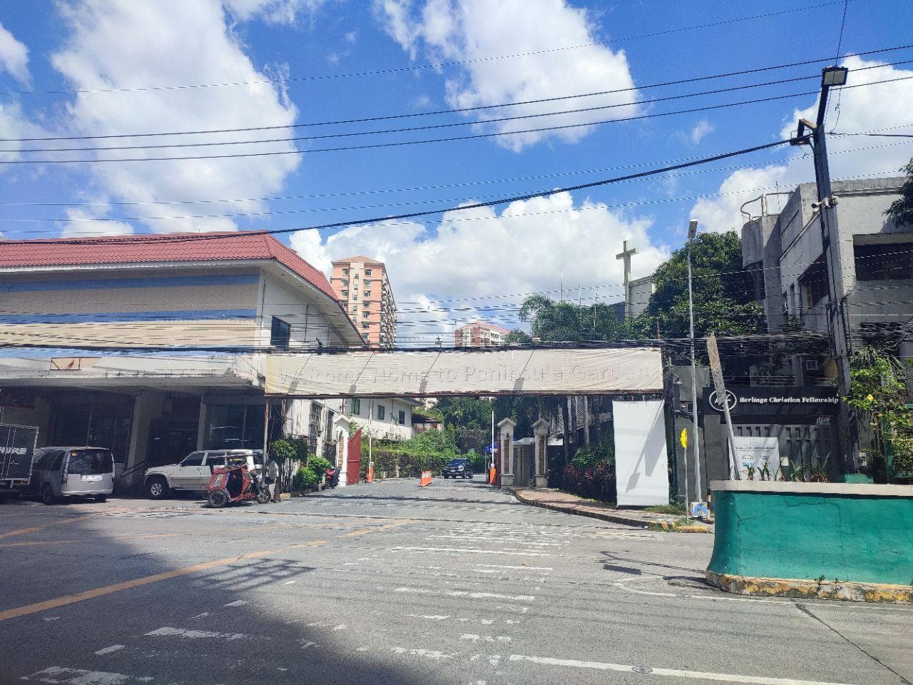 Condominium — photo 1