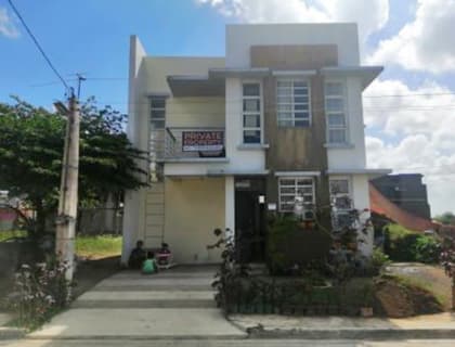 Metropolis East Grove in Quezon