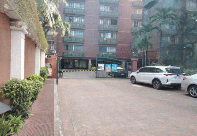Cluster 4 Unit 802, The Isabelle Garden Villas, Along E. Rodriguez Avenue, Barangay Moonwalk, Parañaque City, Metro Manila — photo 2